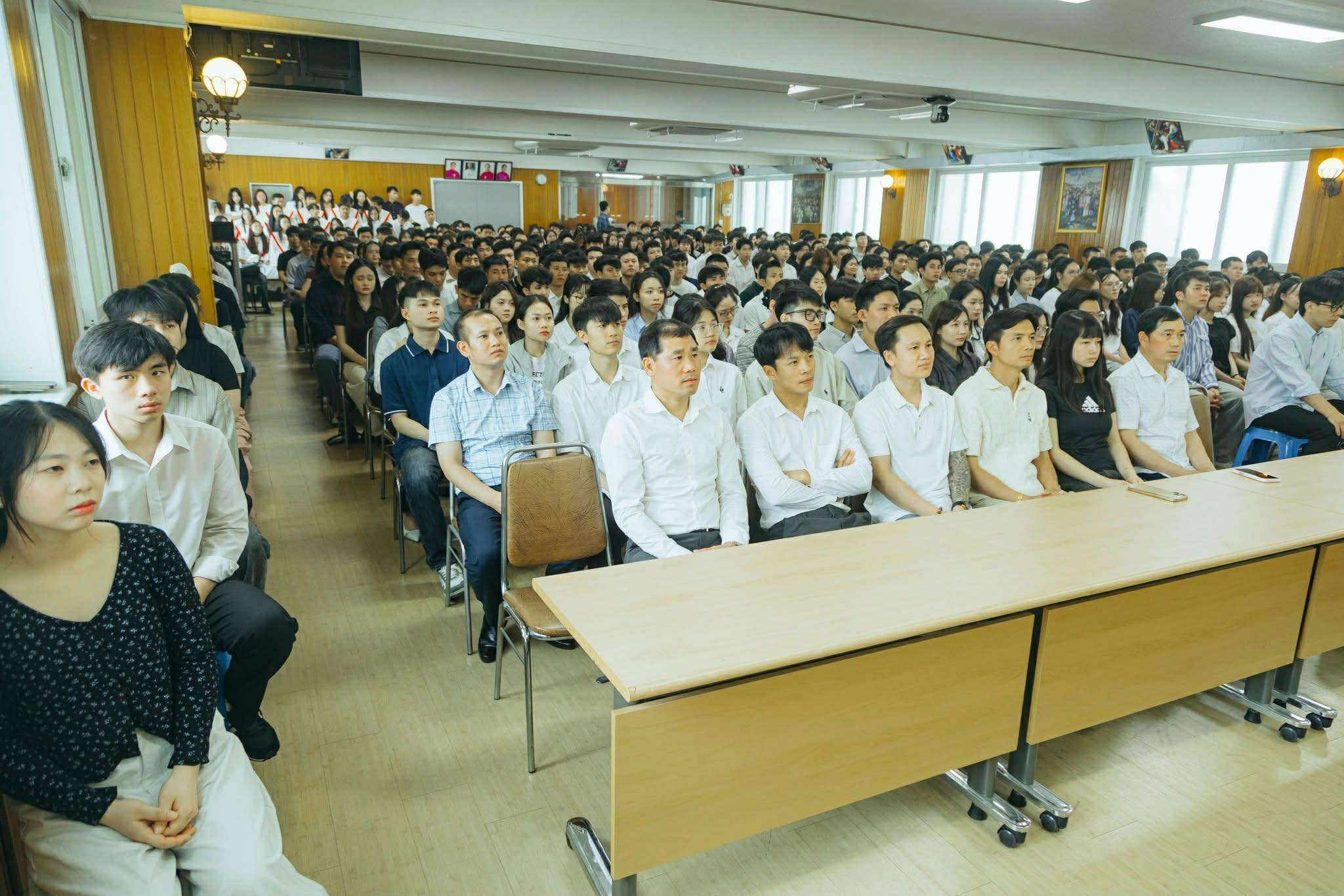 Cộng đoàn Công giáo Việt Nam Suwon mừng lễ bổn mạng